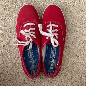 Red keds!!